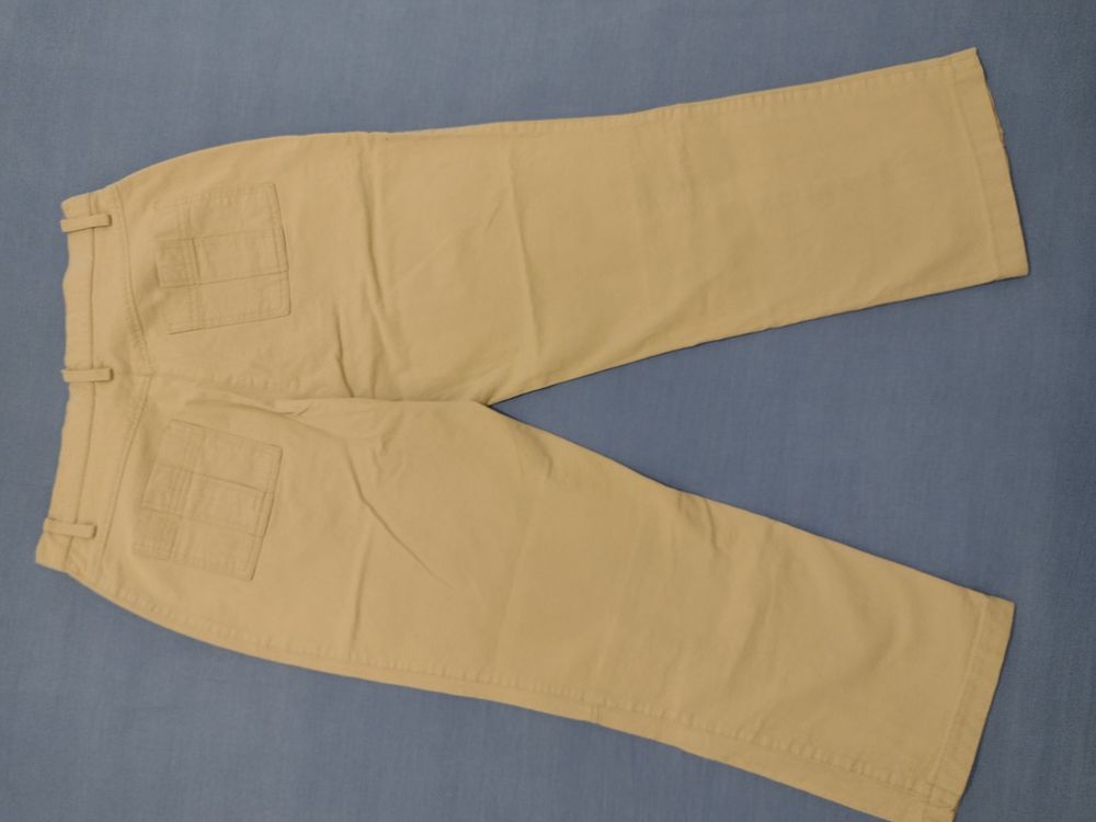 
Pantalon court &eacute;cru Vêtements