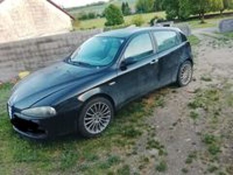 147 1.6i T.S. 120 Design TI 2007 occasion 03800 Gannat