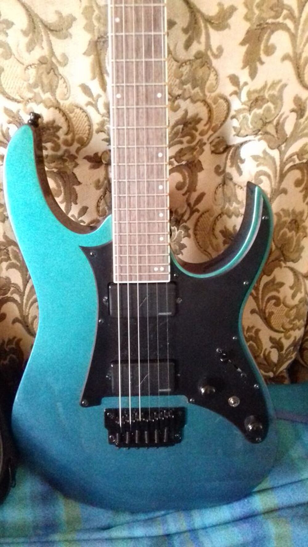 Guitare &eacute;lectrique IBANEZ Instruments de musique