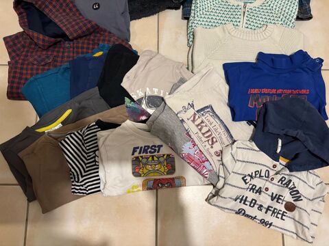 Lot de 19 v�tements hiver gar�on en 4 ans + donne 1 pyjama 12 Juran�on (64)