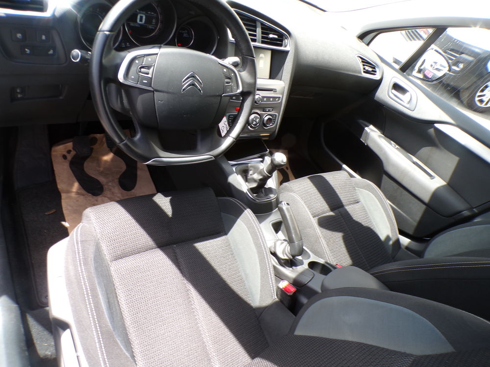 C4 BlueHDi 100 BVM Feel 2015 occasion 42300 Roanne