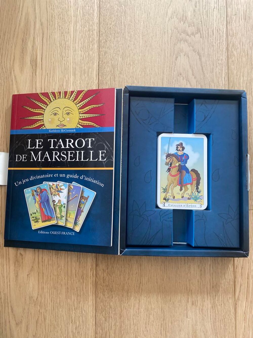 Coffret le tarot de Marseille Jeux / jouets