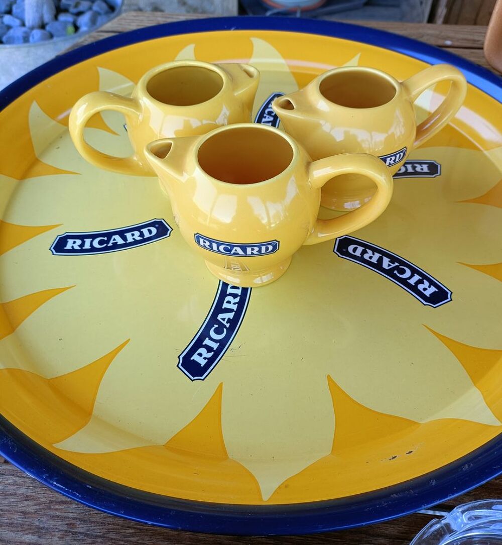 Petite collection objets ricard 