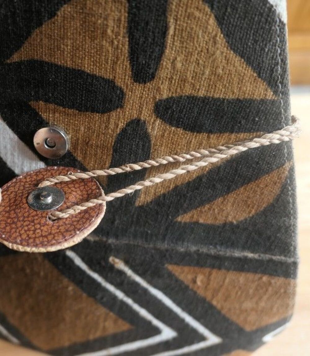 Sac femme motif africain, &agrave; porter dans le dos Maroquinerie