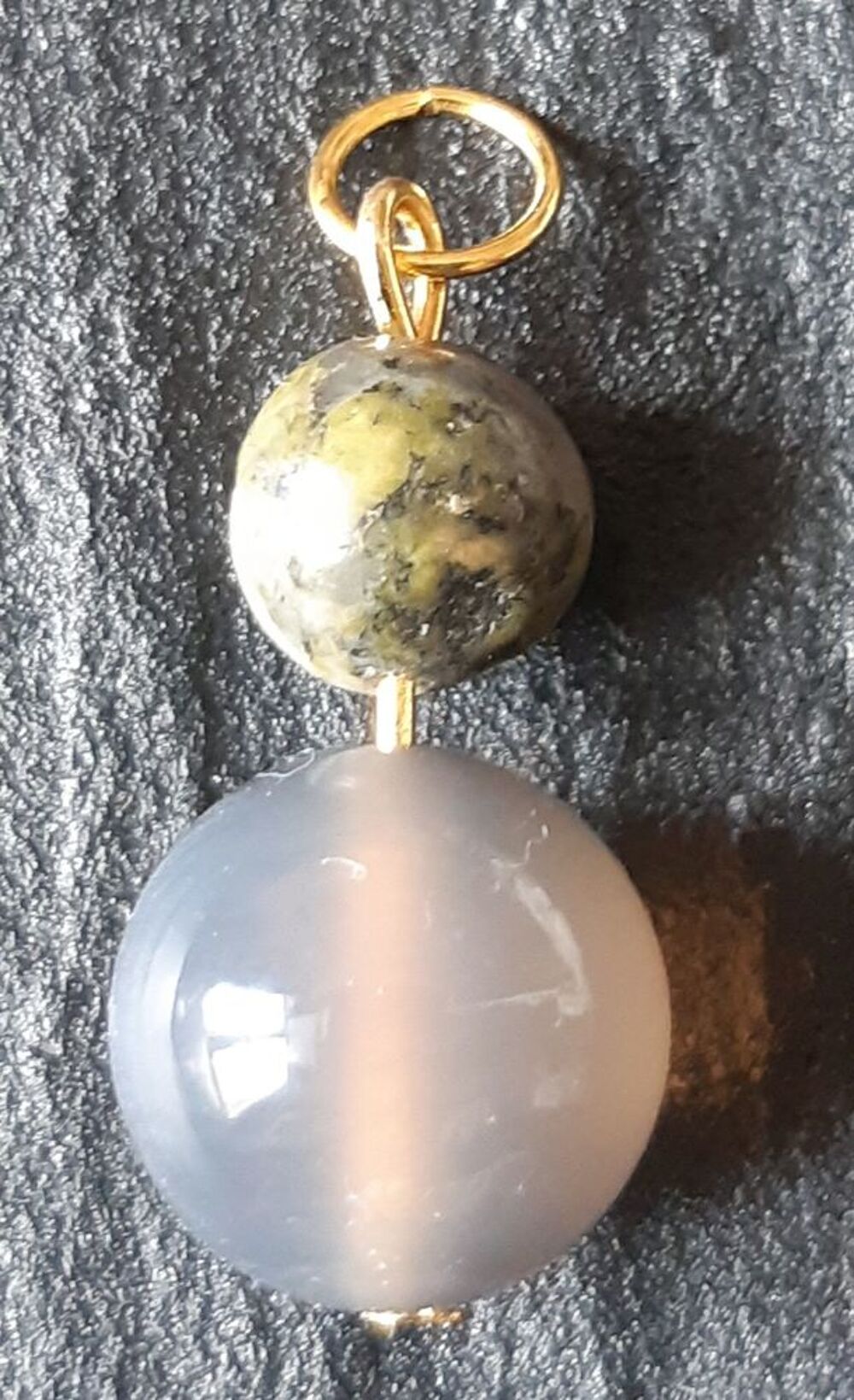 pendentif pierre rubis zo&iuml;site avec pierre quartz fum&eacute;e Bijoux et montres