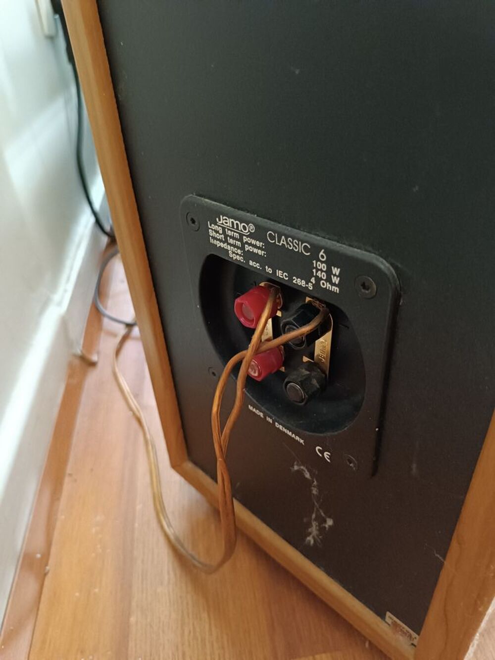 Paire d'enceintes marque Audio et hifi