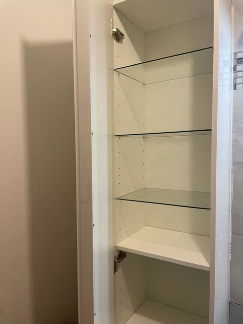 colonne de salle de bain . Bon état 45 Créteil (94)
