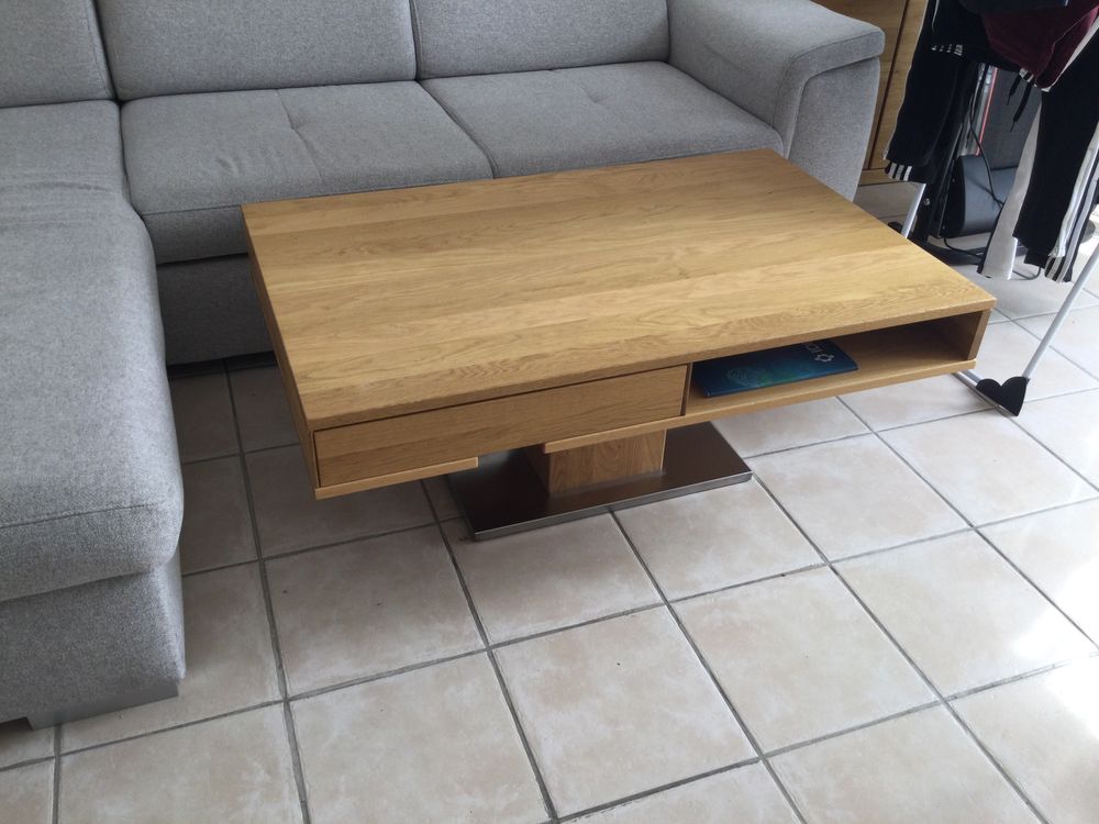 Table basse ALKOVE en ch&ecirc;ne sauvage et pied inox massif Meubles