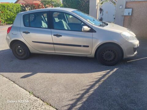 Renault clio iii clio 1.5 dci 86 CV 226000 km ann&eacute;