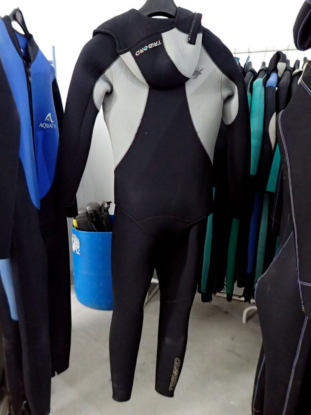 Combinaison double pi&egrave;ce TRIBORD Diving 5mm Homme taille S
Sports