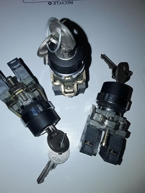 Interrupteur  cl srie Harmony XB4 BG.... 16 Serres-Castet (64)