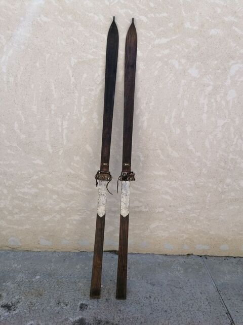 Paire de skis. 110 Escalans (40)