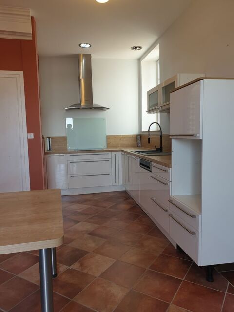  Appartement � louer 3 pi�ces 100 m� Ouroux-sur-sa�ne