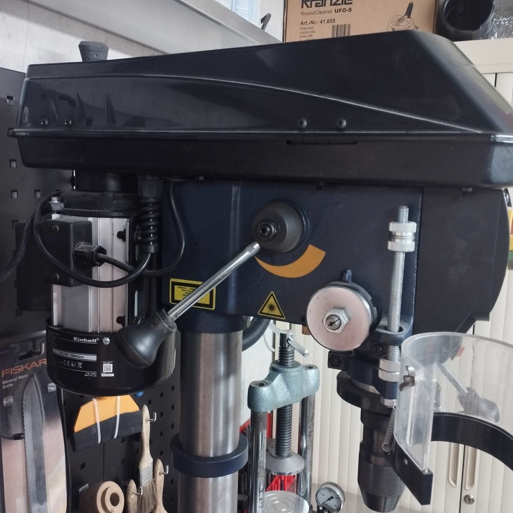 perceuse &agrave; colonne avec variateur 220V Bricolage