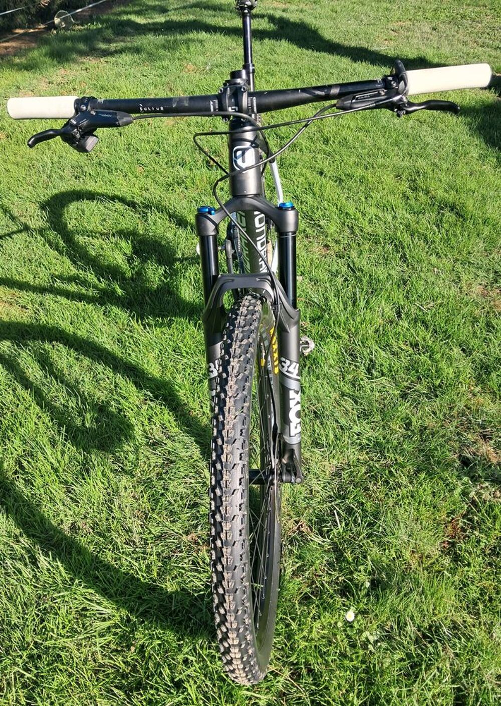 VTT SEMI RIGIDE CARBONE
Vélos