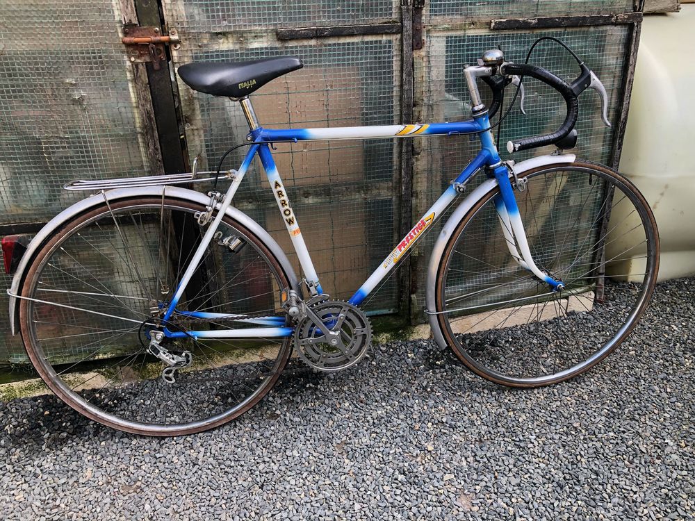 velo demi course arrow prestige Vélos
