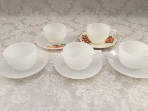 SERVICE A CAFÉ  VINTAGE 1970 OPALINE ARCOPAL FRANCE 15 Marseille 11 (13)