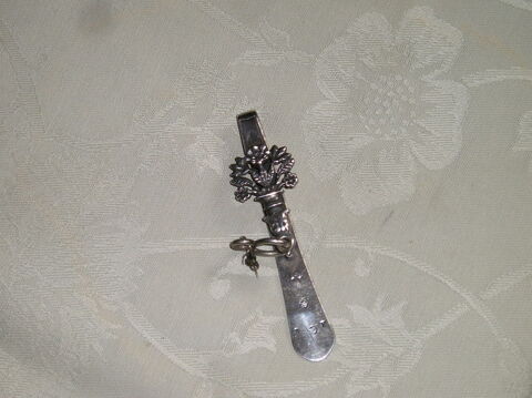 Ancien clavier de ch�telaine 120 Le Cr�s (34)