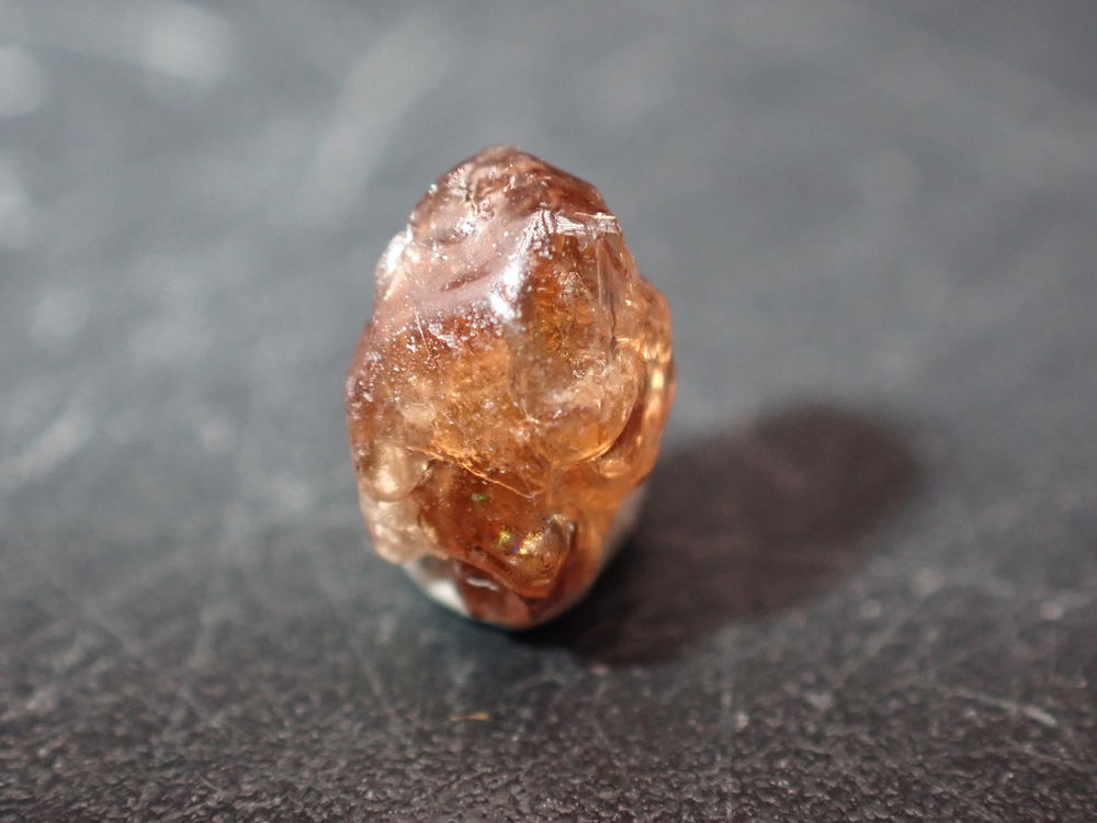 Zircon alluvionnaire Mont Coupet Haute-Loire Auvergne France 
