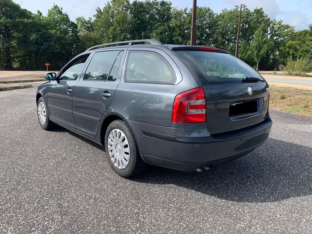 Octavia Combi 1.9 TDI 105 Ambiente Pack 2007 occasion 85300 Challans