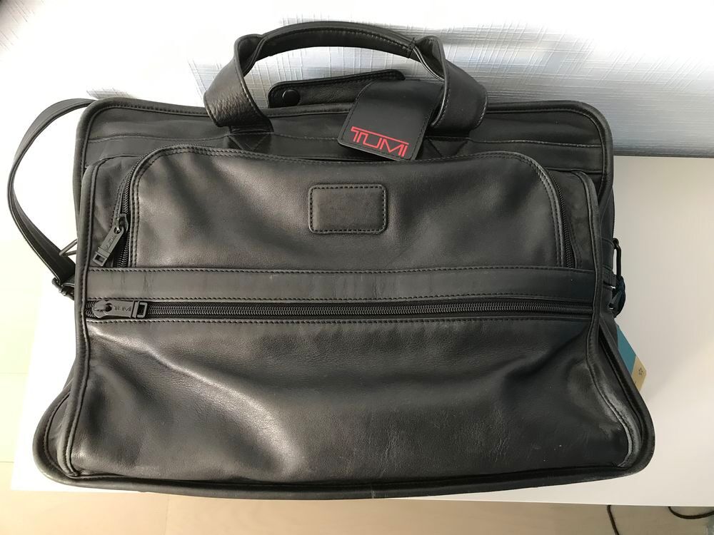 SAC DE VOYAGE TUMI EN CUIR Maroquinerie