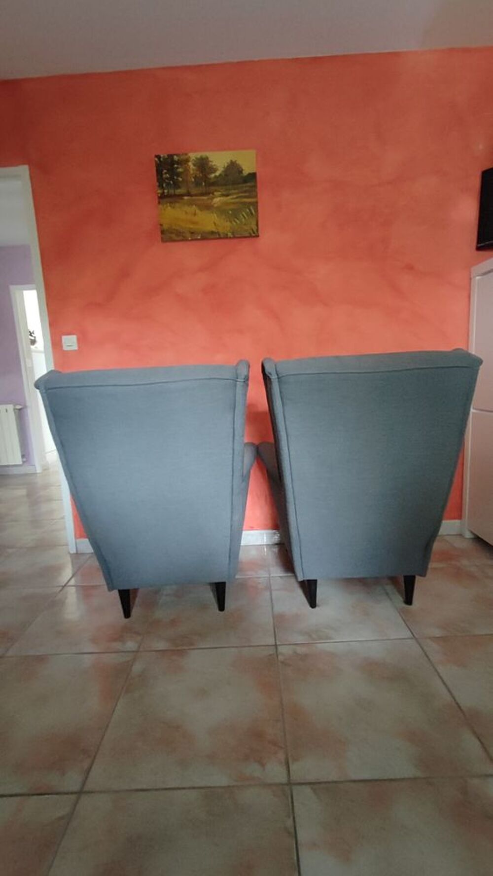 2 fauteuils &agrave; oreilles Strandmon Meubles