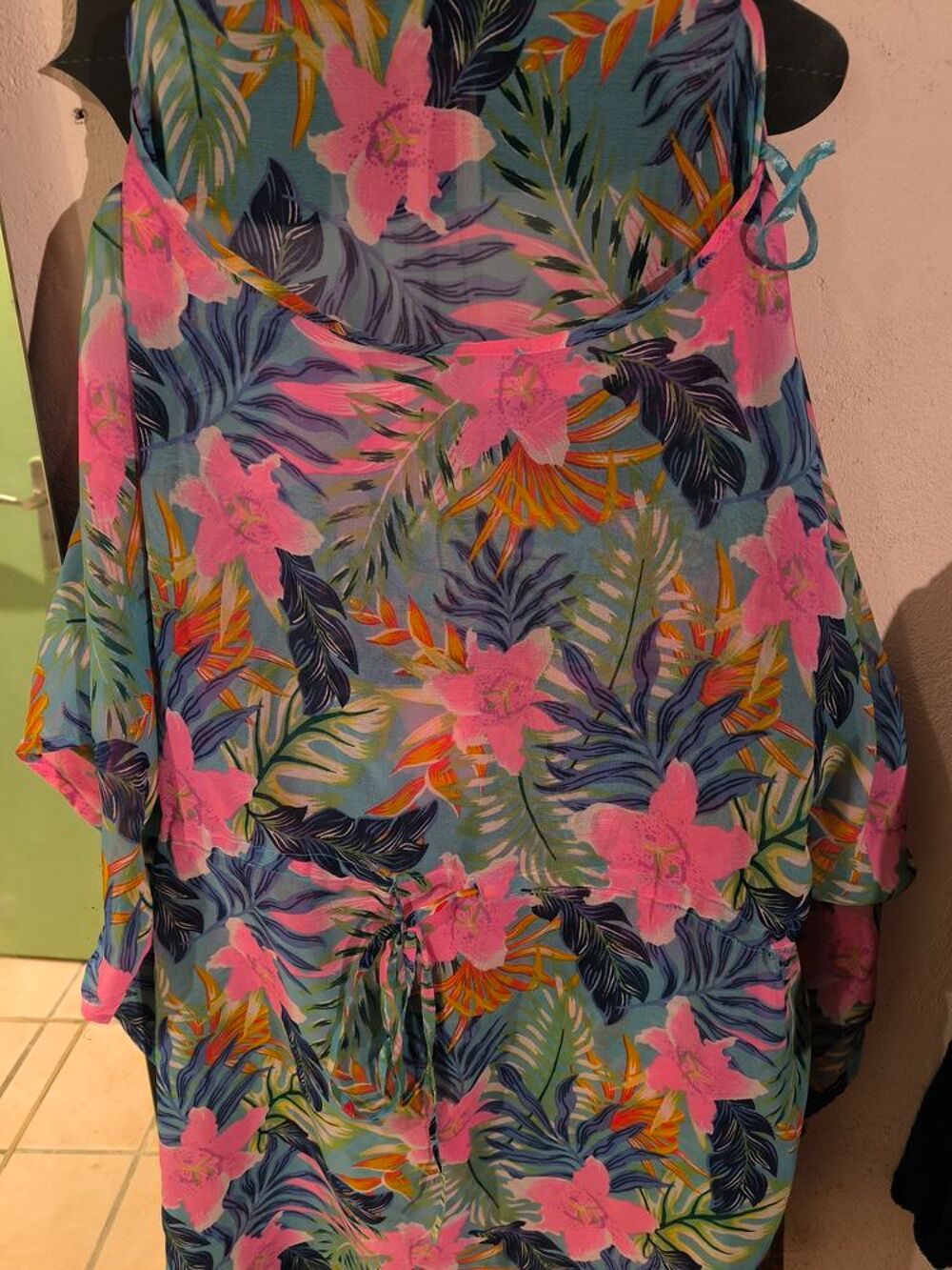 Robe d'&eacute;t&eacute; fleurie Vêtements