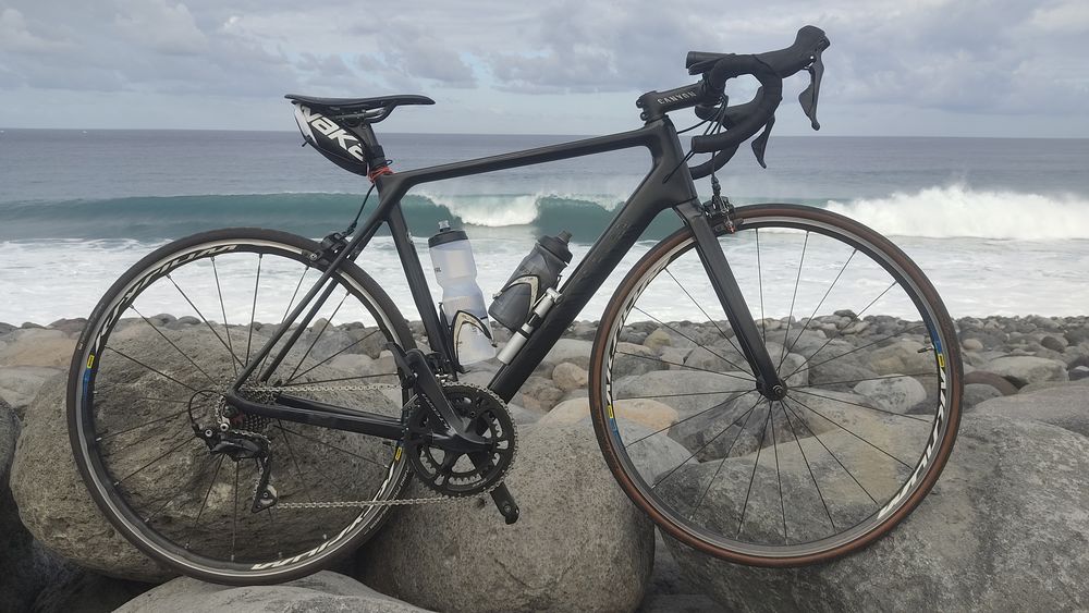 V&eacute;lo de route Canyon carbone Vélos