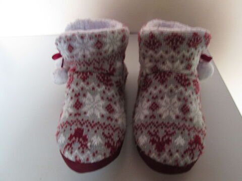 CHAUSSONS  FOURRES 10 Marseille 9 (13)