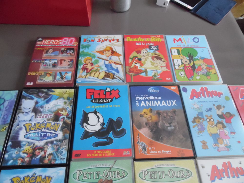 Plusieurs DVD pour enfants Photos/Video/TV