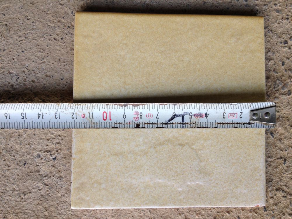 Lot de 123 petits carreaux de carrelage de diverses couleurs Bricolage