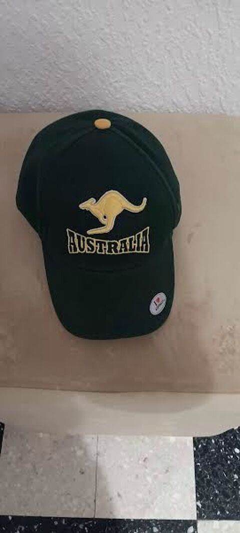 Ensemble casquette bol Australia pour collection prix 0 N�mes (30)