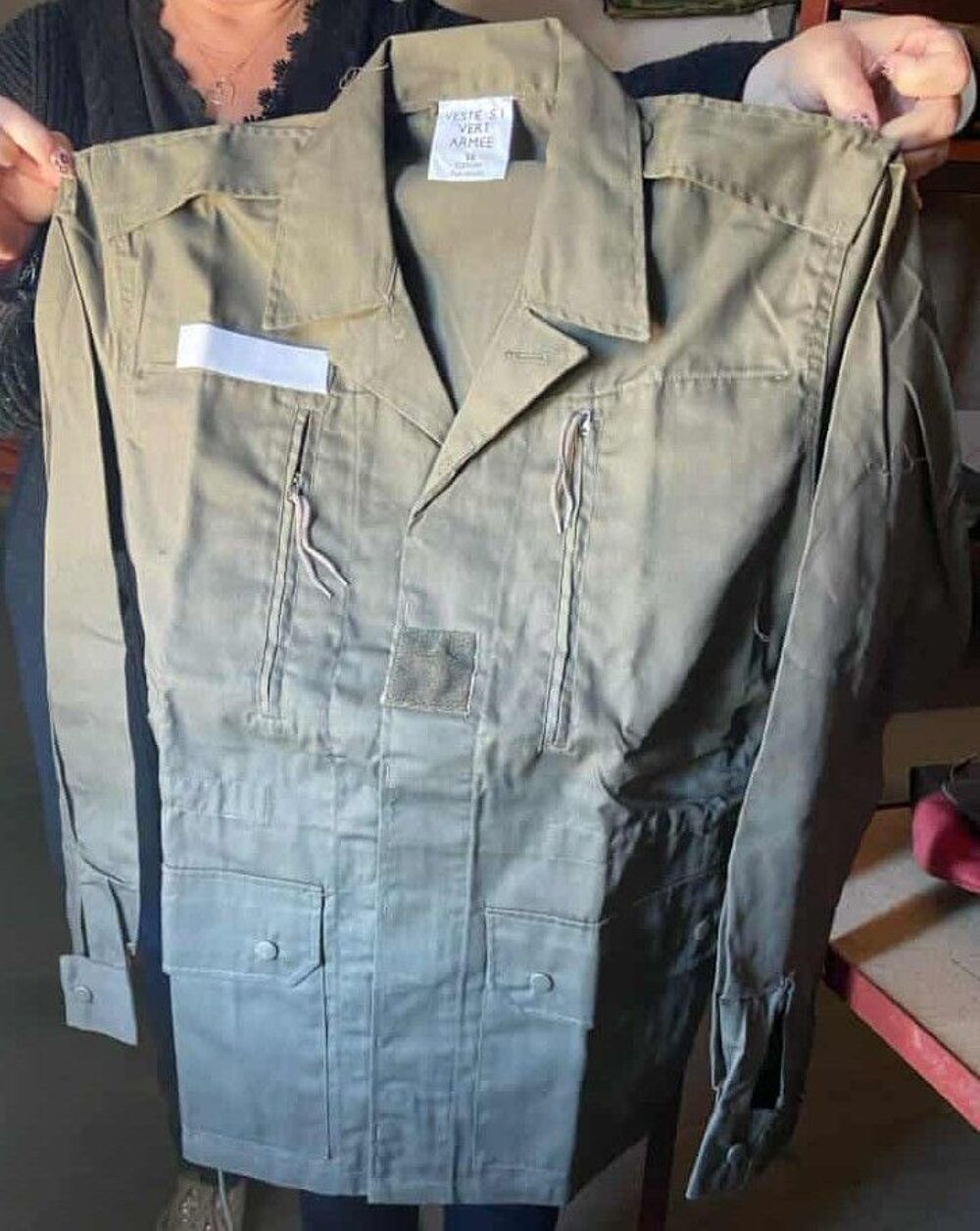 LOT VESTES KAKI ARMEE NEUVES Vêtements