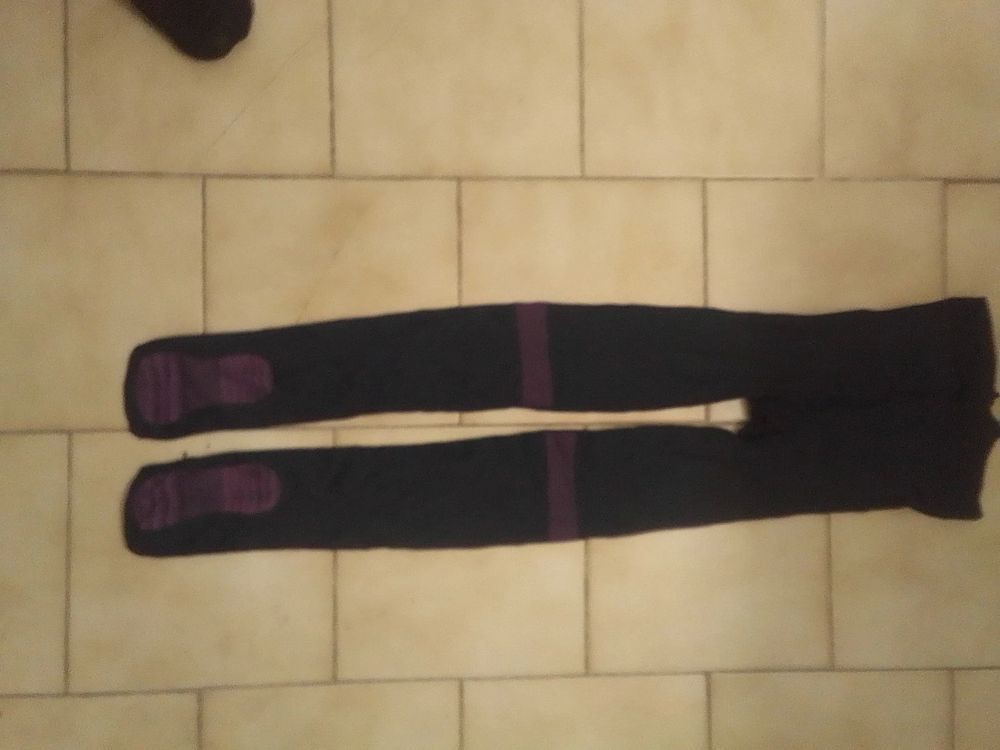 Lot 190 Collants enfant; 8/10 ans Vêtements