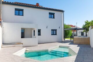  Maison � vendre 7 pi�ces 180 m�