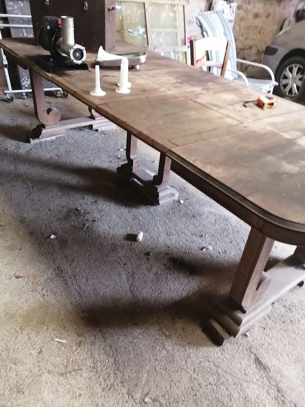 GROSSE ET GRANDE TABLE A RENOVER 2,60AVEC ALLONGES "3 PIEDS Meubles