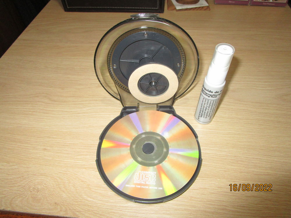 appareil de nettoyage manuel pour CD et DVD Photos/Video/TV