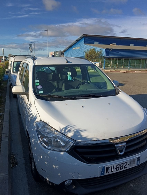 Dacia Lodgy 1.2 TCe 115 5 places Ambiance 2013 occasion S&egrave;te 34200