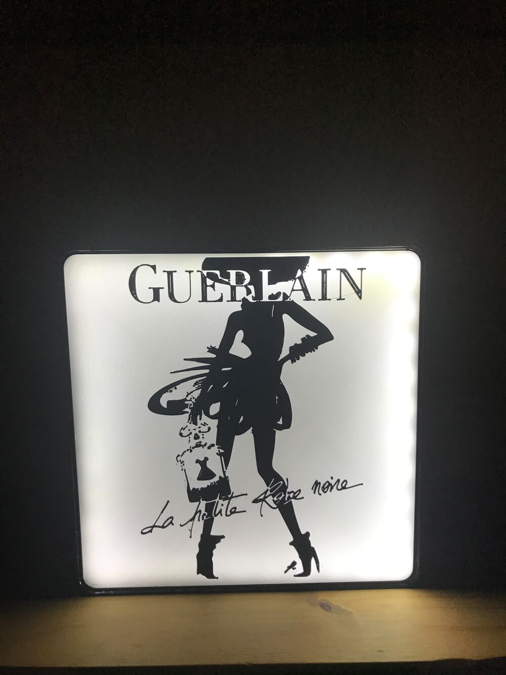 Lampe PETITE ROBE NOIRE &eacute;clairage leds &agrave; piles neuf ou usb Décoration