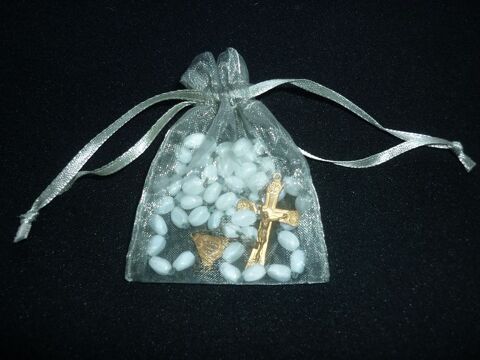 CHAPELET de premi�re COMMUNION vintage perles grains de riz 20 Loivre (51)