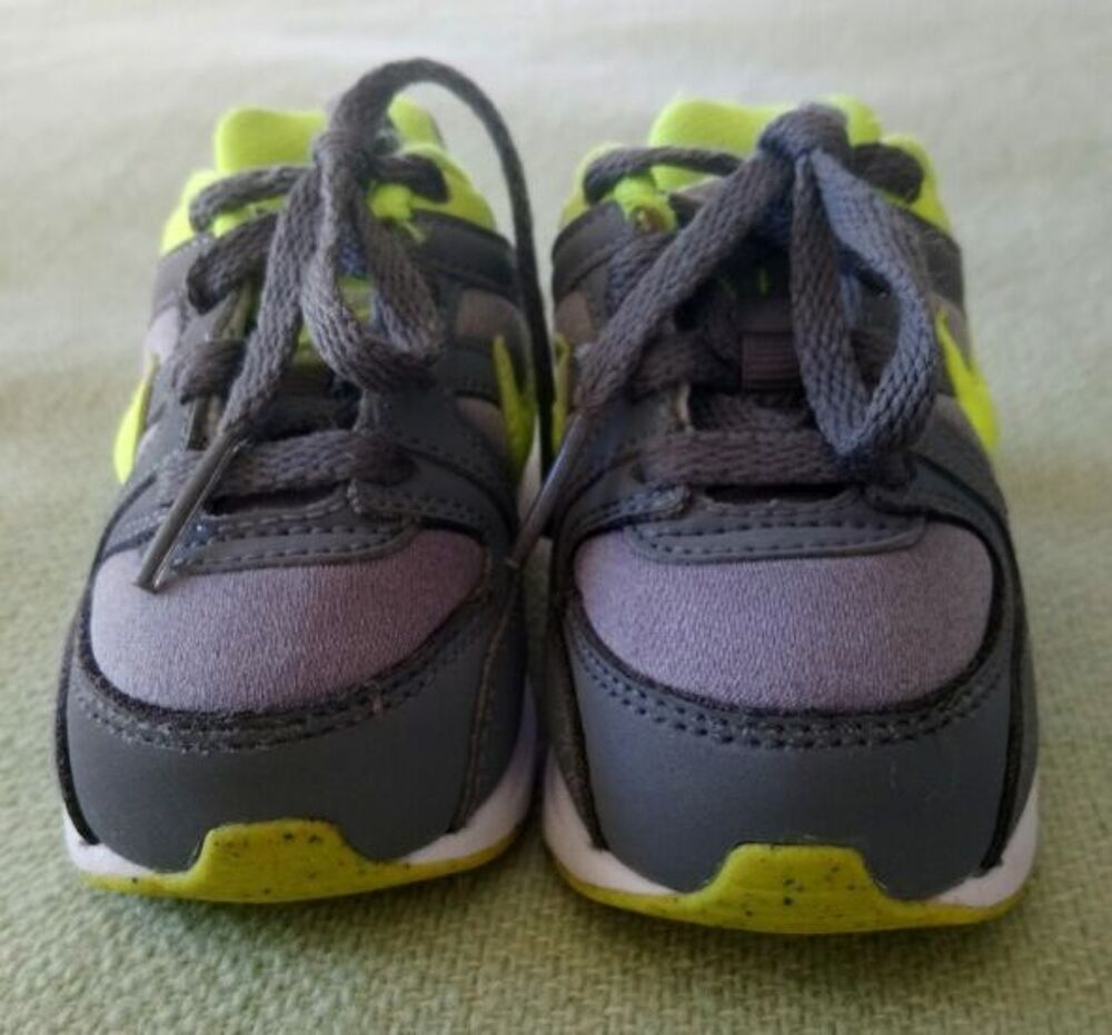Baskets Nike pour b&eacute;b&eacute; Chaussures enfants
