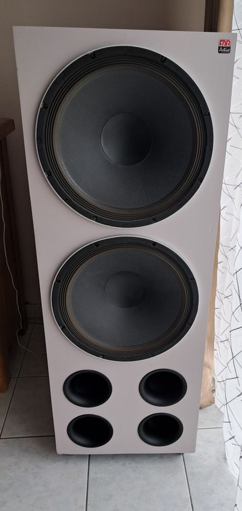 Enceinte professionnelle Audio et hifi
