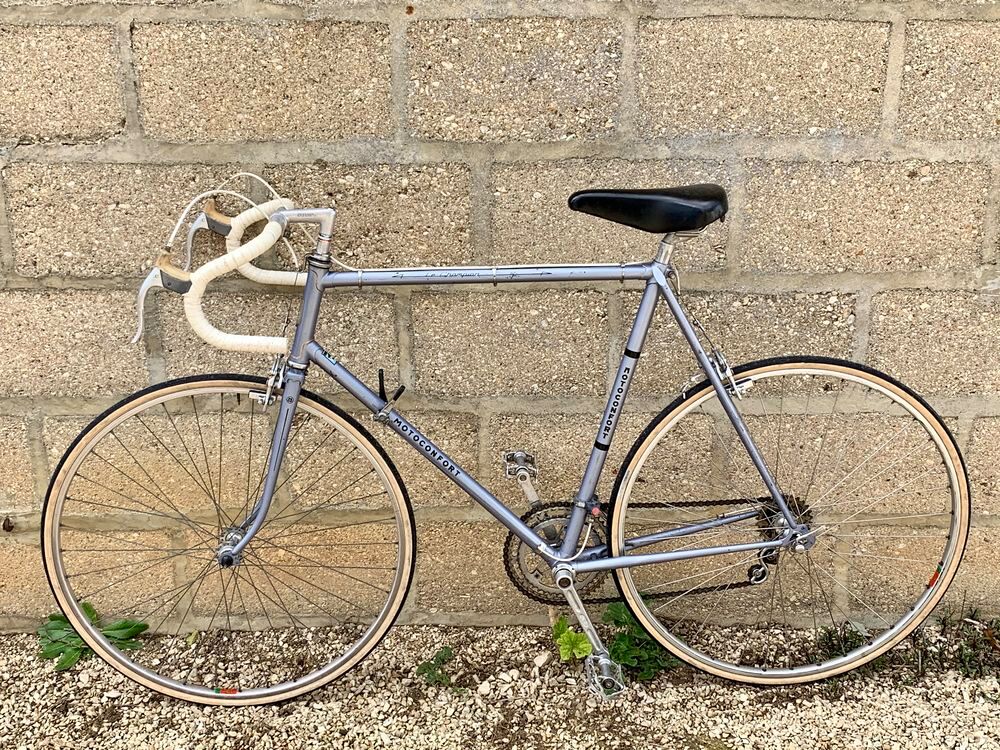 V&eacute;lo de route cadre Vitus 172 de 1975 Vélos