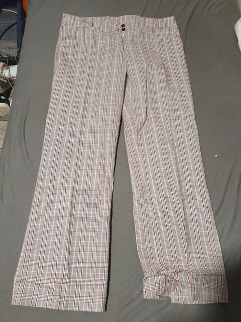 Pantalon gris raye ? 46 4 Aubvillers (80)