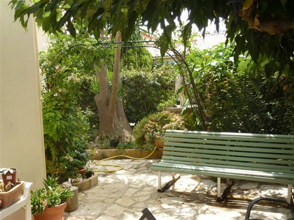   APPARTEMENT T3 EN REZ DE JARDIN Provence-Alpes-Côte d'Azur, Hyères (83400)