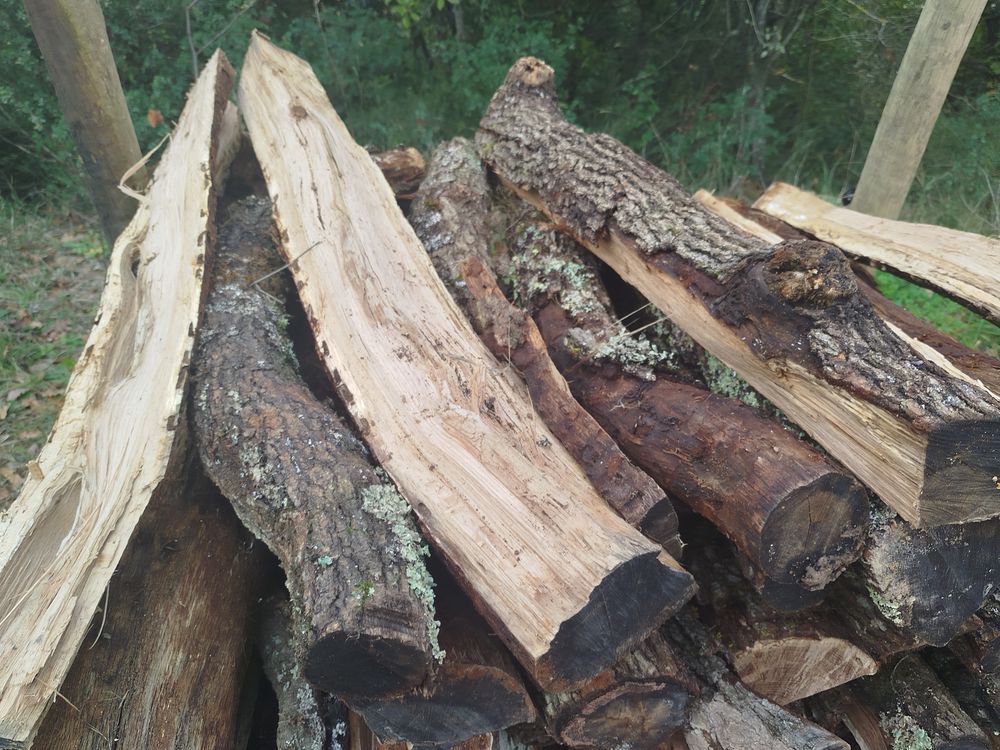 Bois de chauffage ch&ecirc;ne sec.
Jardin