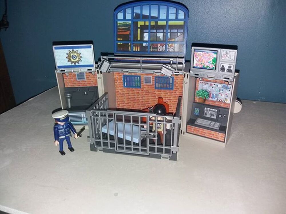 coffret police playmobil Jeux / jouets