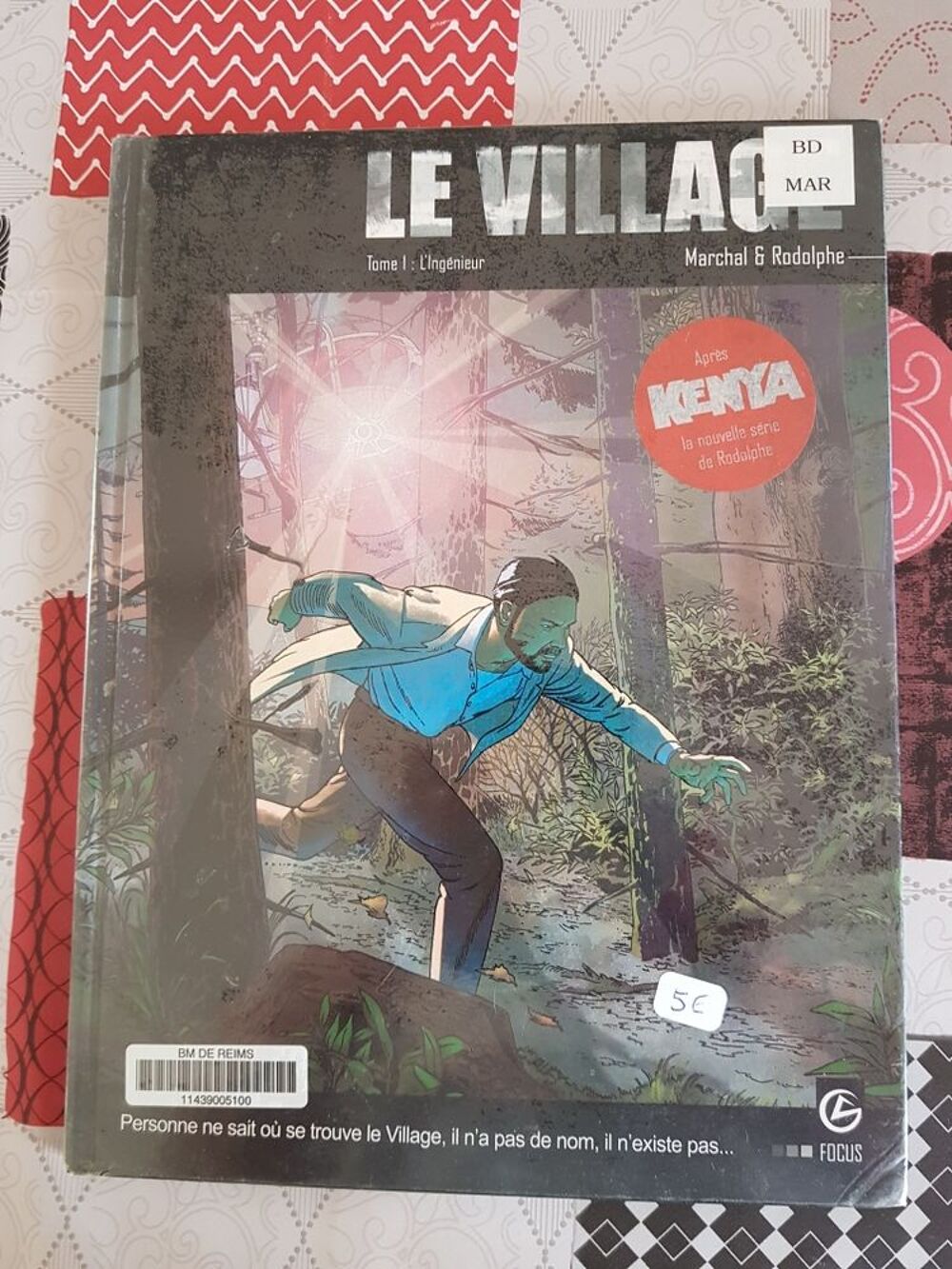 bd le village Livres et BD