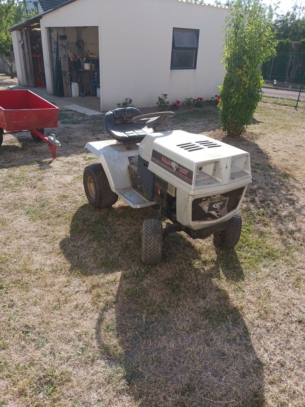 Tracteur tondeuse 11cv avec remorque Jardin