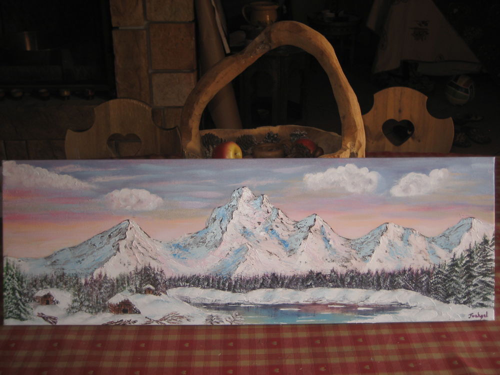 HUILE SUR TOILE SIGNEE MONTAGNES ENNEIGEES
Décoration